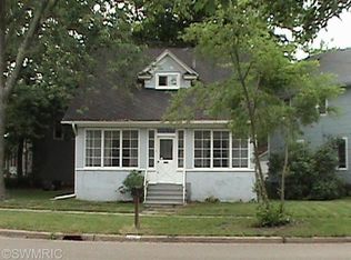 30 Magnolia Ave, Battle Creek, MI 49017