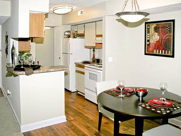 Dining Room/Kitchen