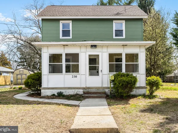 230 E Linden St, Clayton, NJ 08312