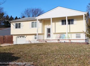 555 Bethany Ln, Brick, NJ 08723