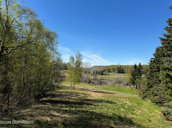 4241 Endeavor Cir, Anchorage, AK 99515