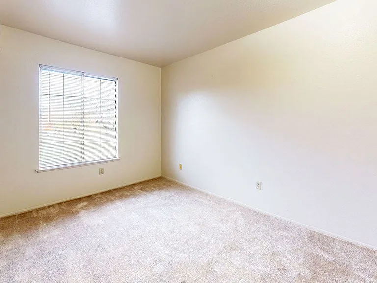Trappers Cove Apartments — Photo 61