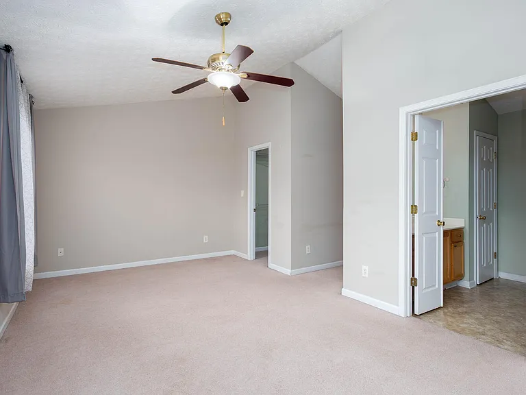2946 Greyhawk Ln — Photo 23