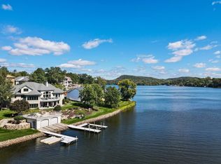 E12237 Waters Edge Ct, Merrimac, WI 53561