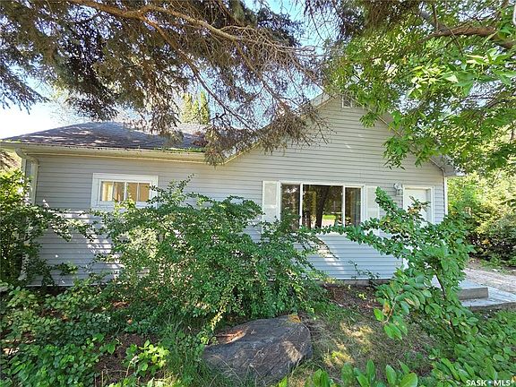 5th image of 32 Newcombe STREET
