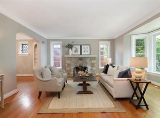 1605 Andrew Dr, Saint Louis, MO 63122