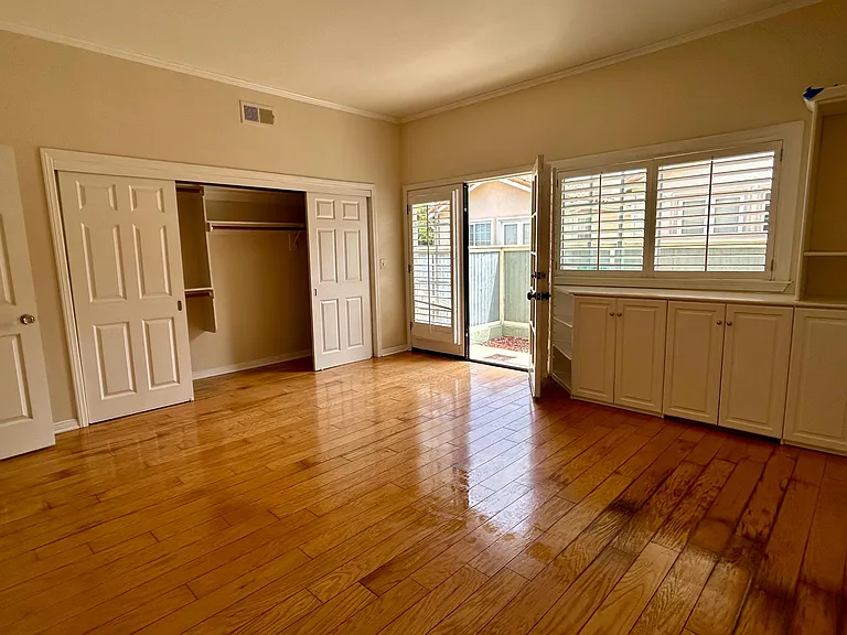 1744 Morgan Ln — Photo 1