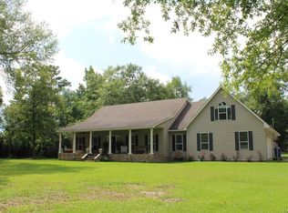 161 Sand Island Dr, Camden, AL 36726