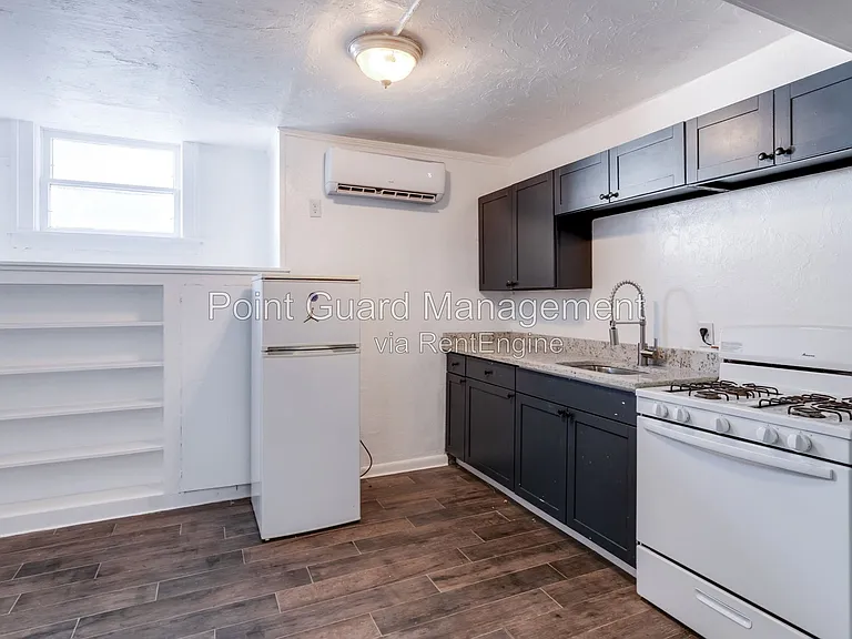 1318 N Robinson Ave — Photo 25
