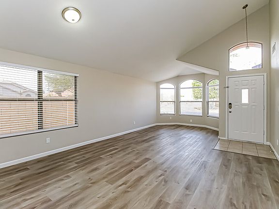 3rd image of 477 E Devon Dr