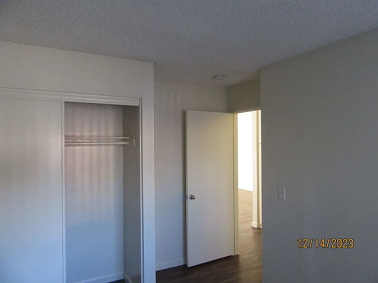 920 E Mission Ave #960 — Photo 10