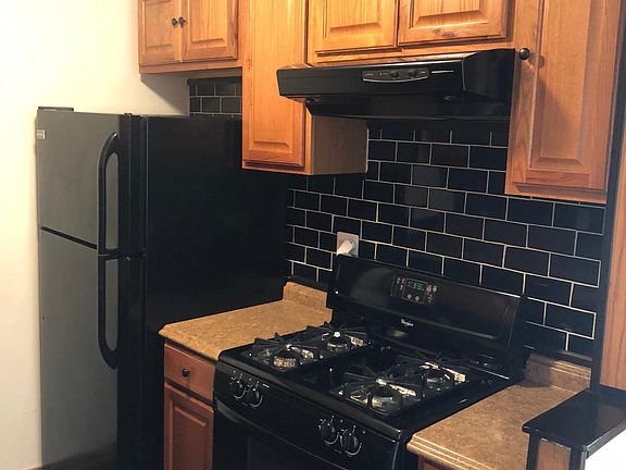 2nd image of 3012 Randall Ave