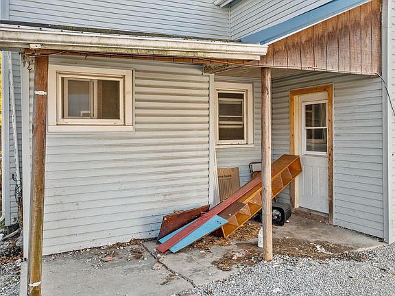 4th image of 332 W Wyandot Ave