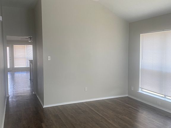 5th image of 1013 Godwin Ave
