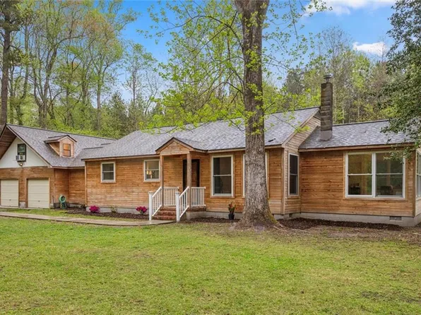 6838 Hockley Wharf Ln, Gloucester, VA 23061