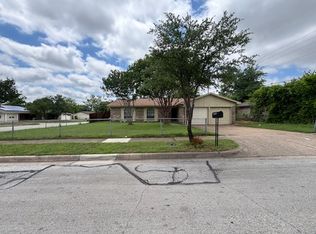 6052 Highcrest Dr, Watauga, TX 76148