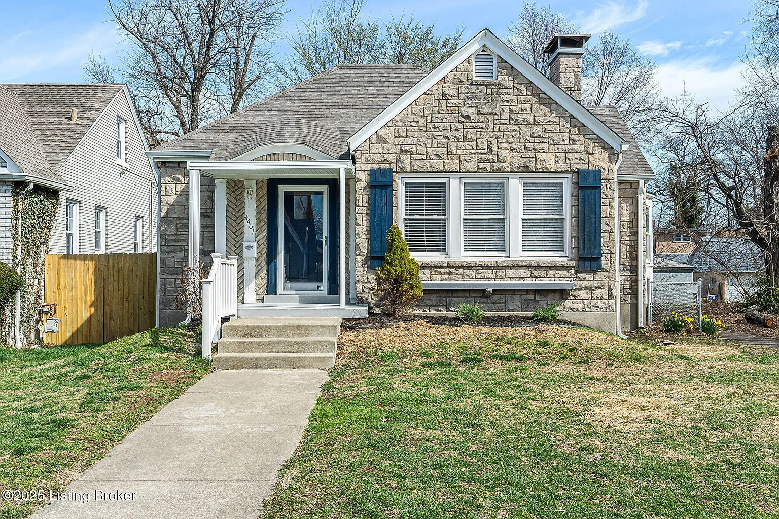 4407 Jewell Ave photo 1
