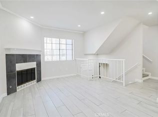 8338 Woodley Pl UNIT 13, North Hills, CA 91343