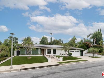 18089 Lake Encino Dr, Encino, CA, 91316