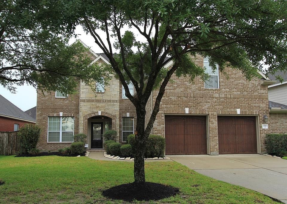 Immaculate 2 Story, 4 Bedroom, 3 1/2 Baths ~ Wonderful Open Concept with Spacious Family Room, Island Kitchen, Study w/French Doors, Master Down, Large Game Rm Up, Bonus/Media Rm Up ~ Great Back Yard with Covered Patio!