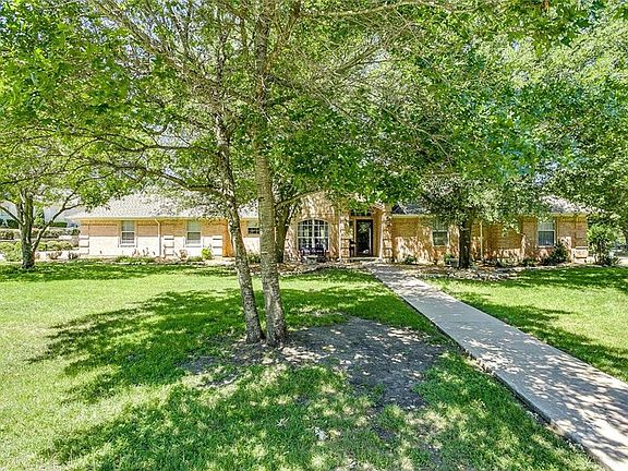 2nd image of 10113 Rolling Hills Ct