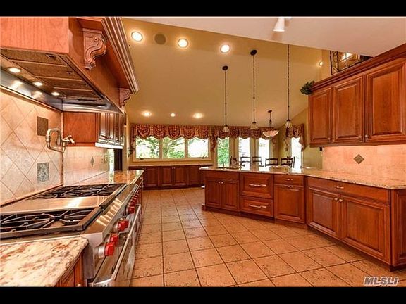 4th image of 1304 Harbor Rd