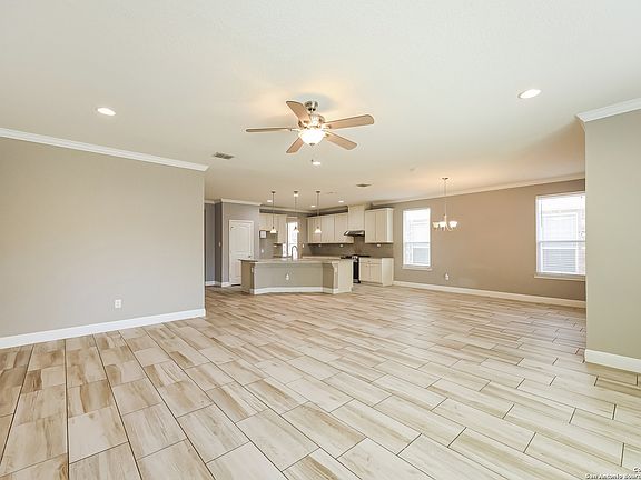 3rd image of 13322 Chalk Hill