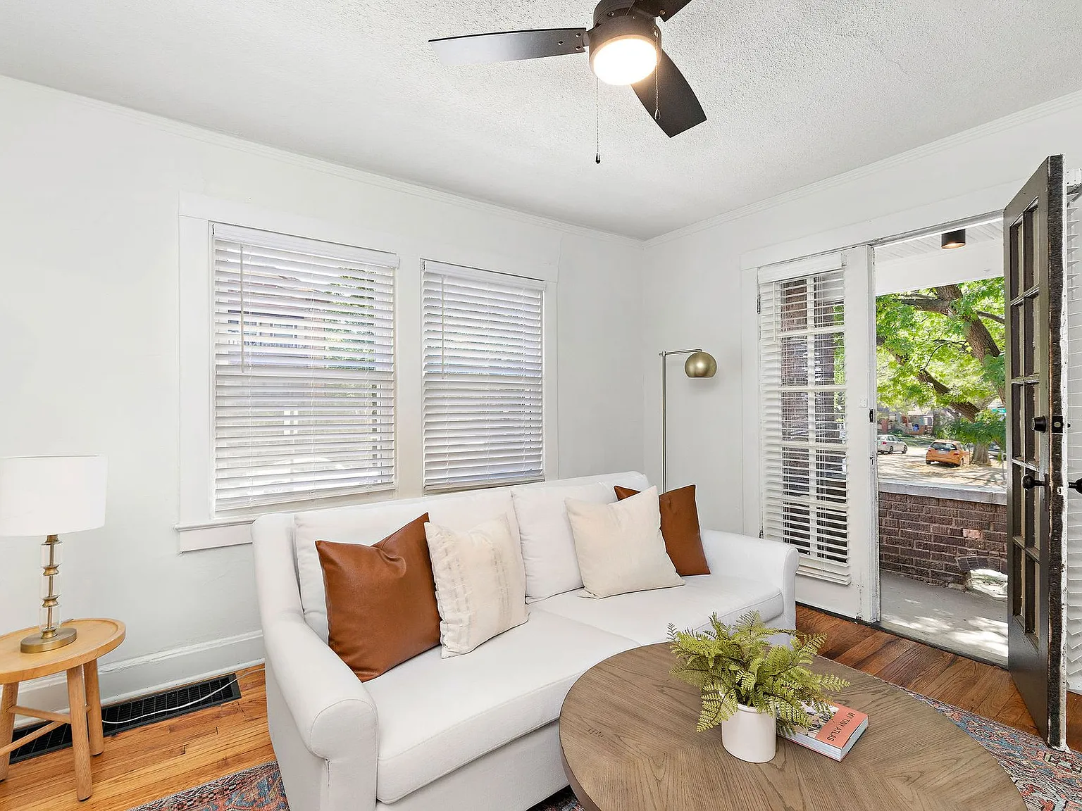 Muehlebach Apartments — Photo 4