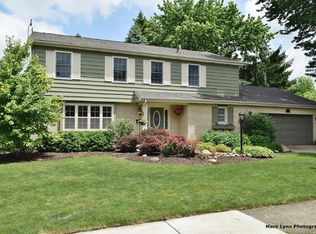 2341 Tanglewood Dr, Aurora, IL