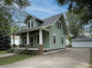 717 Dakota St, Sabetha, KS 66534