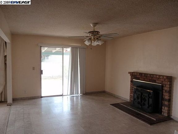 5th image of 2663 Royal Ann Dr