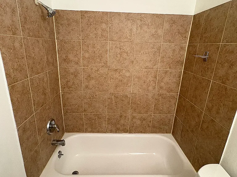 16115 Maple Park Dr #0 — Photo 14