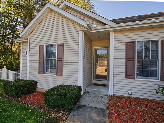3rd image of 4335 Foxfire Dr