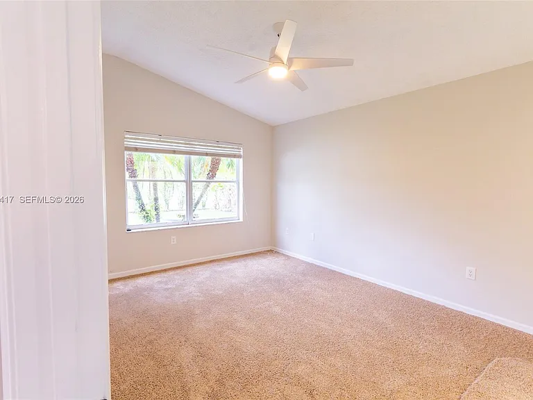 11811 SW 8th St — Photo 15