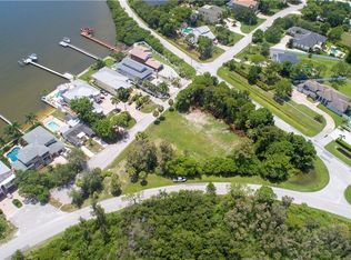 San Martin Blvd NE, Saint Petersburg, FL 33702