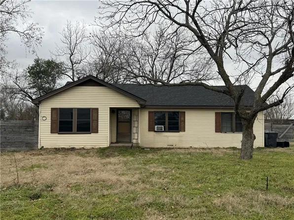 3525 Old Marlin Rd, Waco, TX 76705