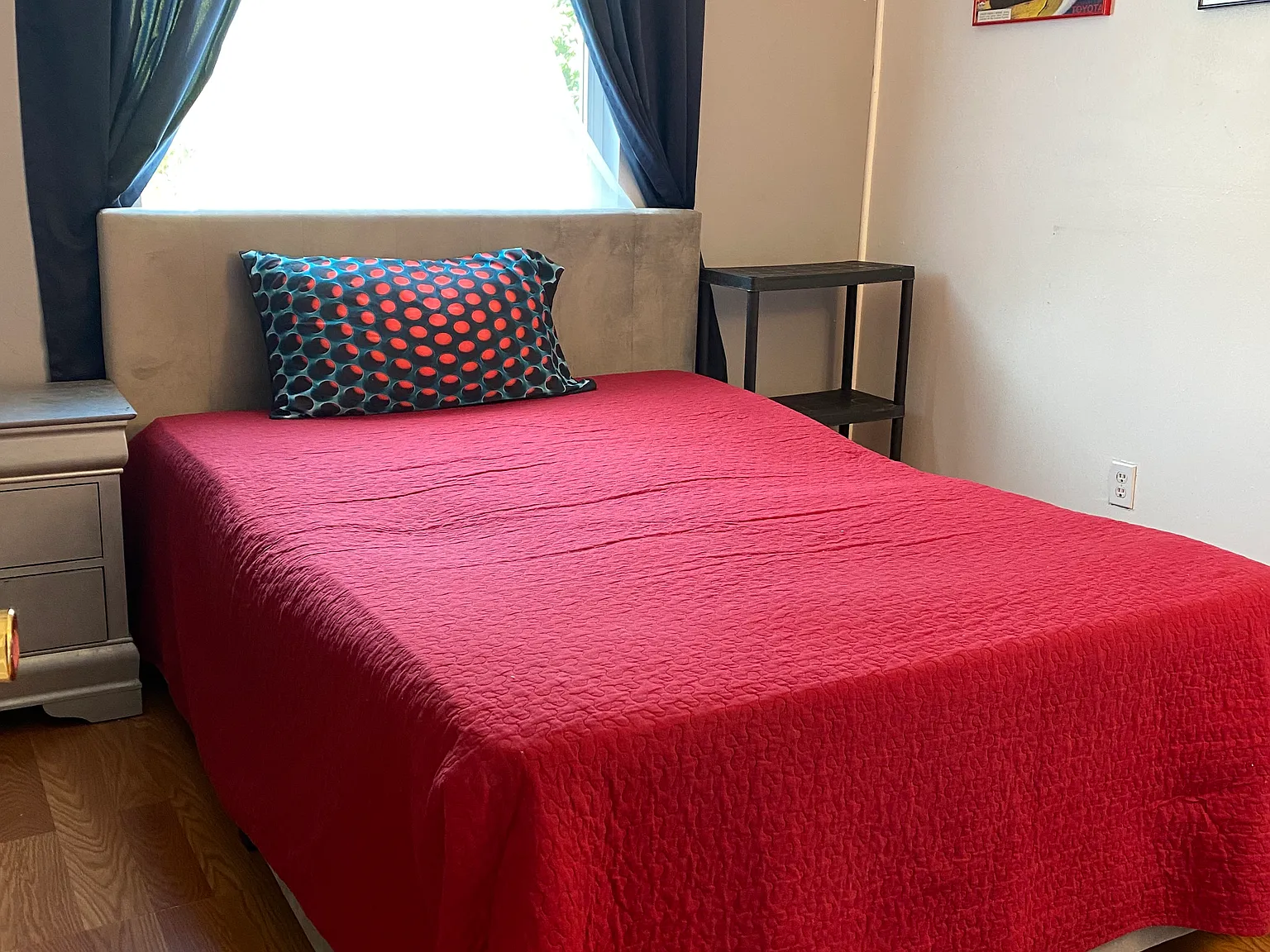 5 bed, 2501 sqft, $750 — Photo 4