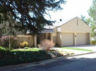 2858 E Live Oak Cir, Holladay, UT 84117