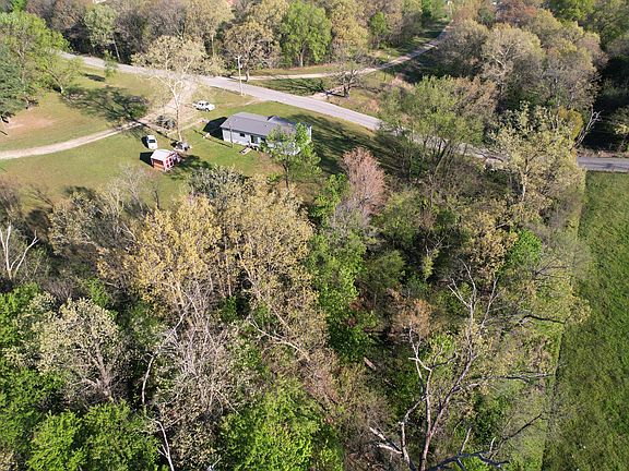4th image of 15455 E 390th Rd