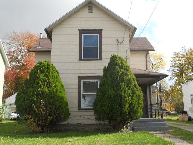 1st image of 414 Park St