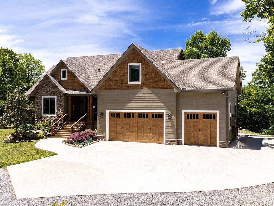 4th image of 3099 Sunset Dr