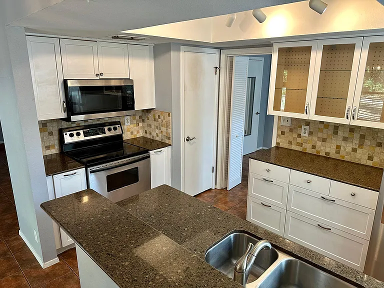 12600 Brightside St — Photo 20
