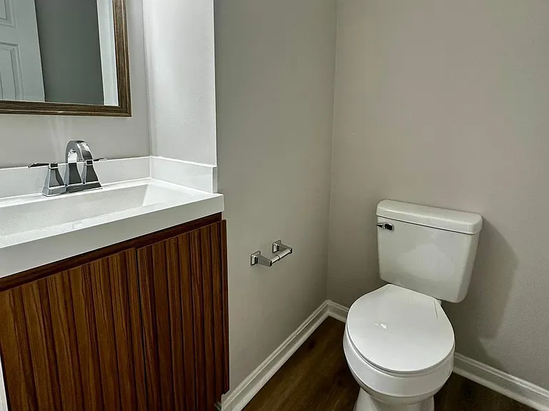 404 Cabin Ct — Photo 10