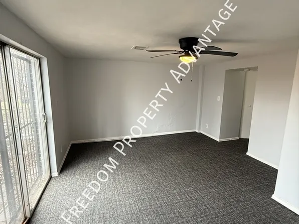 2415 Park Hill Dr, Pittsburgh, PA 15221