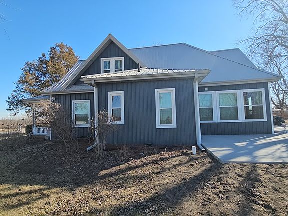 3rd image of 22539 Spencer Ln