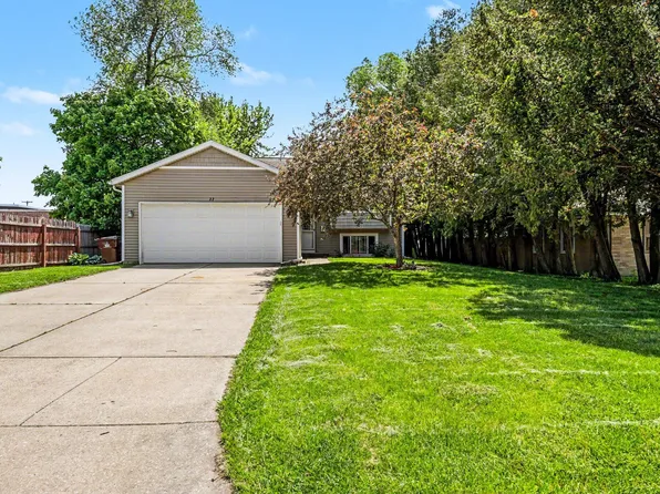 32 W Averill St, Sparta, MI 49345