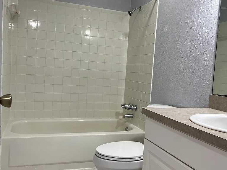 501 SW 75th St #A11 — Photo 14