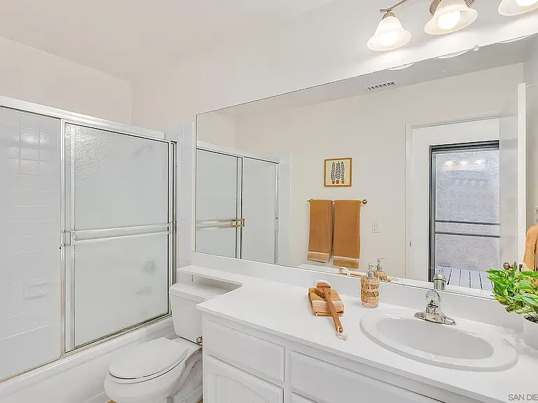 13488 Grain Ln — Photo 8