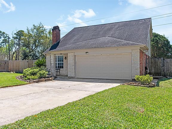 3rd image of 7019 Sandy Knolls Dr