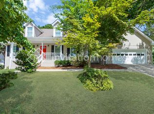 475 Buttercup Trl, Lawrenceville, GA 30046